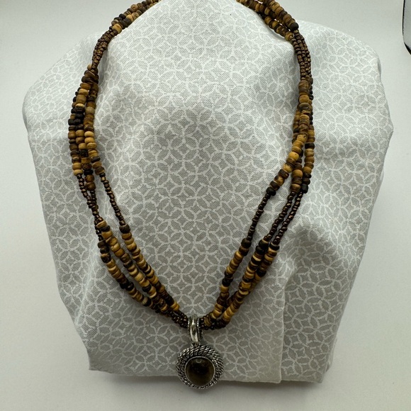 498-PTT Avon Brown Bead Necklace with Tiger Eye Color Setting Slide PreLoved - Picture 6 of 9